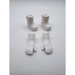 Mattel Barbie Astronaut Space White Gloves & Boots Replacement Doll Careers